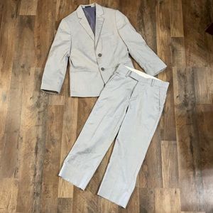 Calvin Klein Boys Gray Suit Size 8